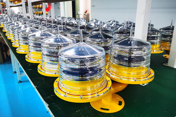 Dual Solar Aviation Obstruction Light YFFY Lights Dual Solar Aviation Obstruction Light