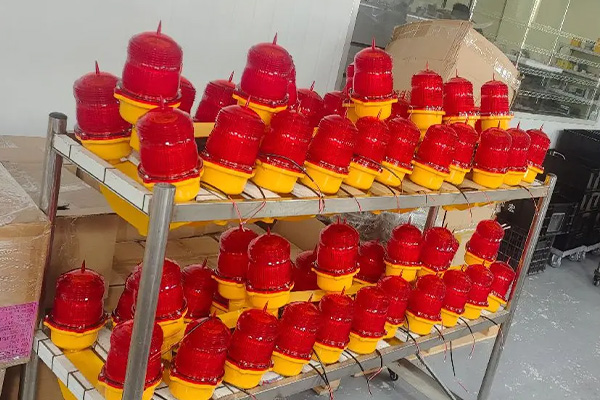 GPS Synchronized Obstruction Light YFFY Lights GPS Synchronized Obstruction Light