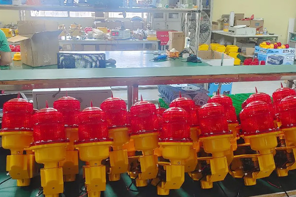 Wind Turbine Obstruction Light YFFY Lights Wind Turbine Obstruction Light