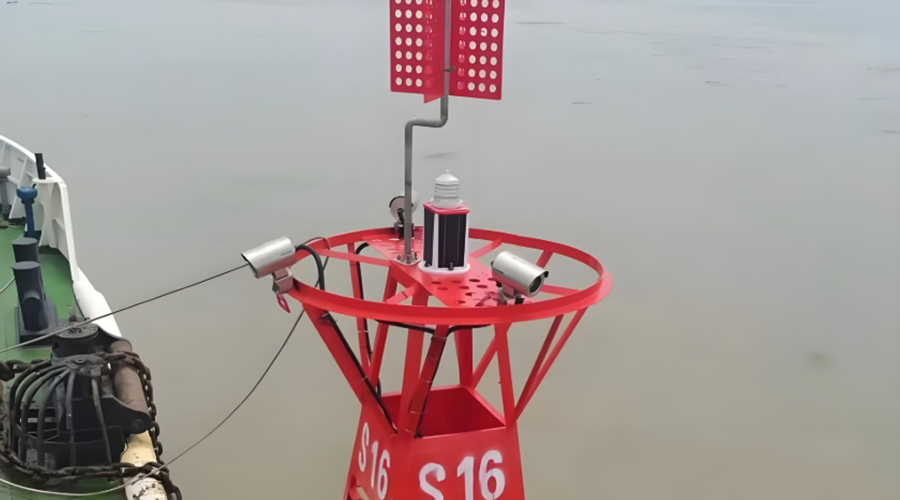 20nm Solar Navigation Lights For Buoys & Marine Aids