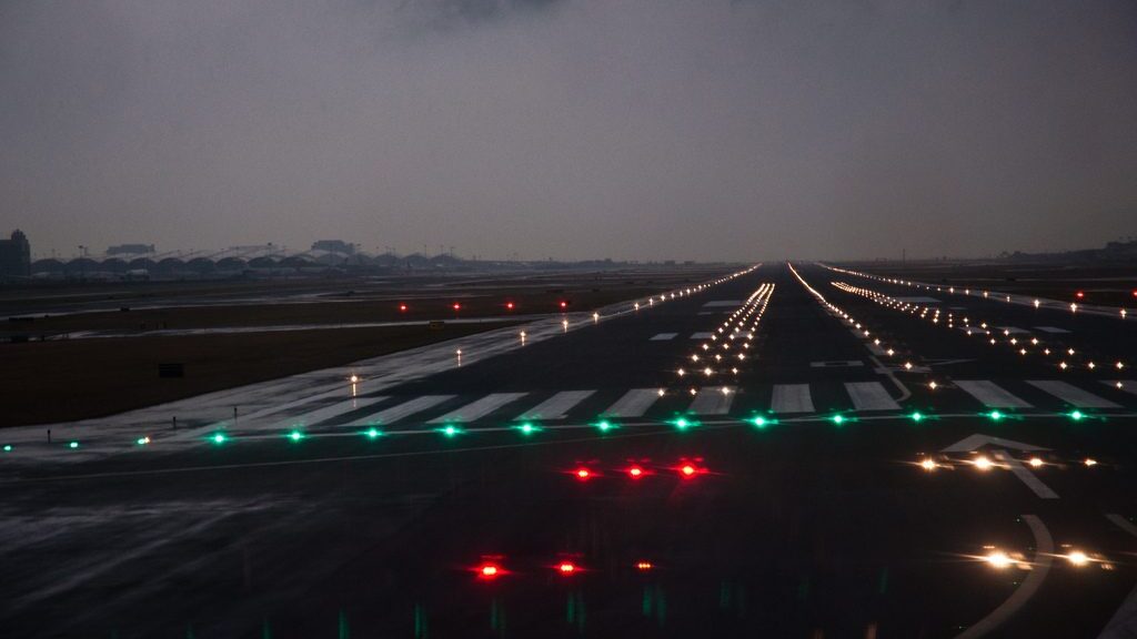 Airport runway end lights