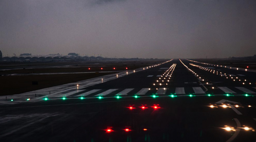 Runway End Lights & Edge Lights Installation Specifications