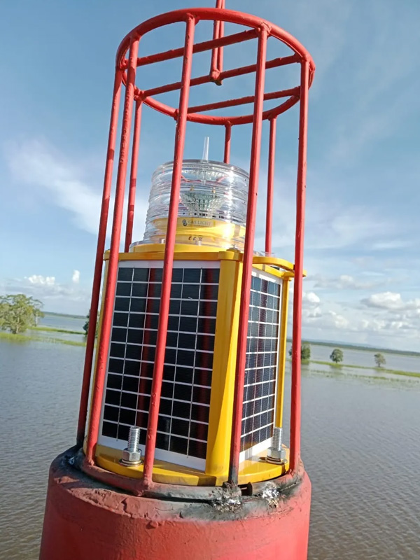 Solar Powered Channerl Marker Light