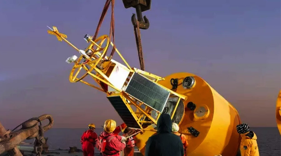 Solar Navigation Lights: Singapore Straits Benefits&Install