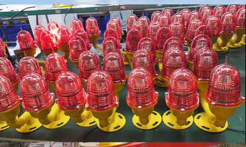FAA L810 obstruction light