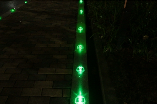 YFFYSRSP2 Embedded PC Solar Road Stud Solar Road Studs YFFY Lights YFFY SRSP2 Embedded PC Solar Road Stud Solar Road Studs