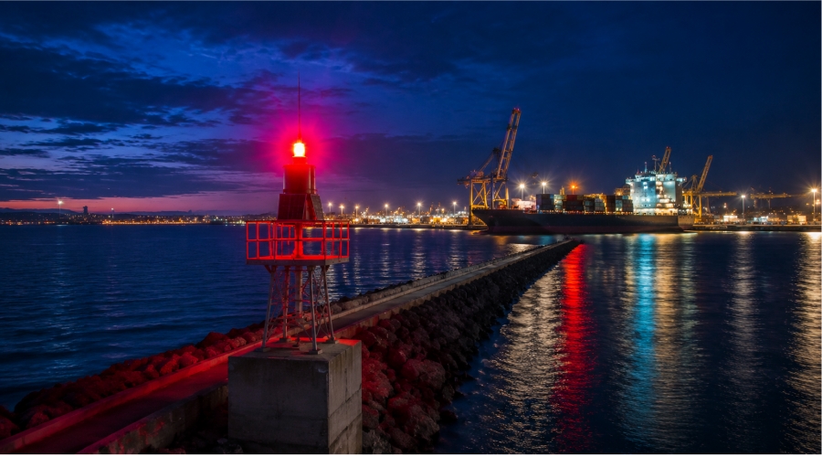 Solar Marine Lantern for Port LowCarbon and MaintenanceFree Night Navigation Systems YFFY Lights YFFY Lights Solar Marine Lantern for Port Low Carbon and Maintenance Free Night Navigation Systems