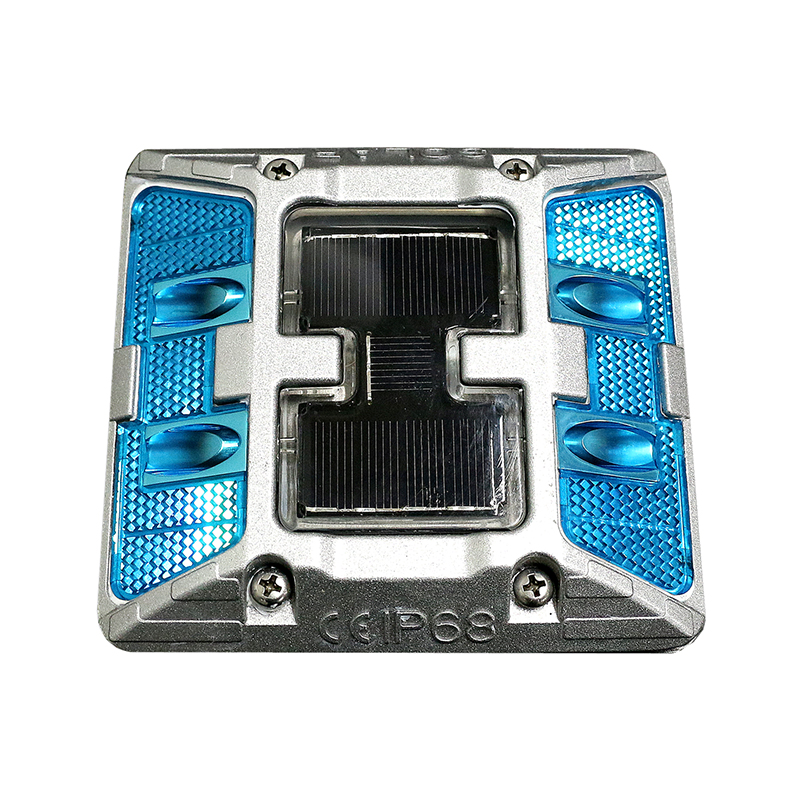 AluminumSolarRoadStudYFFYSRSA9 YFFY Lights Square solar powered LED light panel with blue lenses and a metallic housing