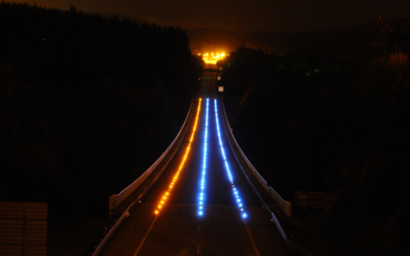 Application3 YFFY Lights Ultra thin Embedded Aluminum Solar Road Stud YFFY SRSA7 Solar Road Studs