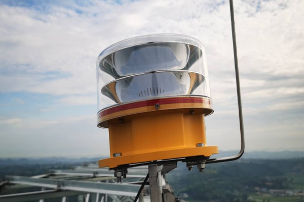 Medium Intensity Aviation Light