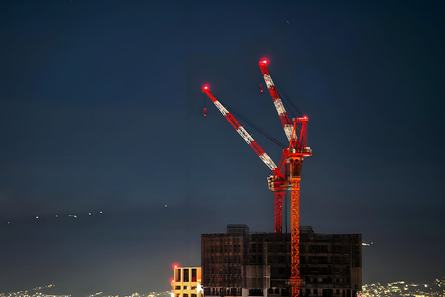 luffing crane obstruction light