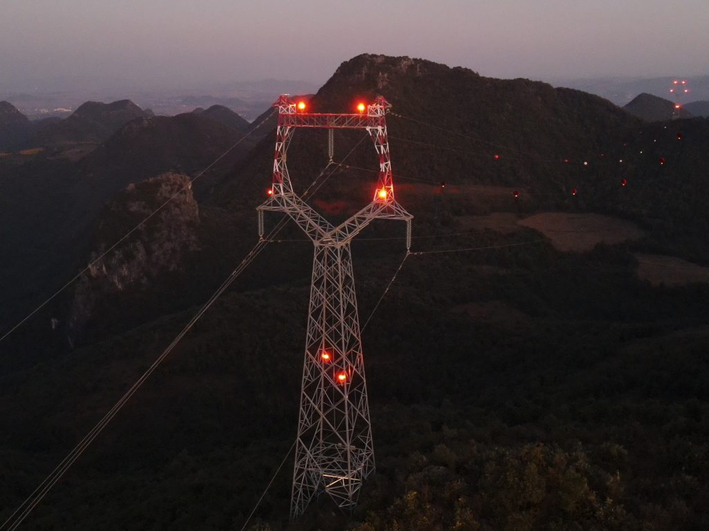 Transmission Tower Obstruction LightsSolar Aviation Obstruction Lights YFFY Lights Transmission Tower Obstruction LightsSolar Aviation Obstruction Lights