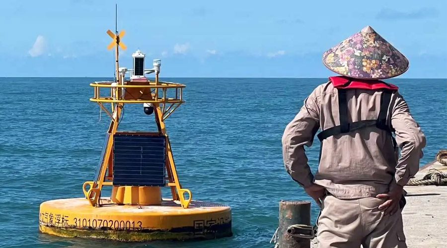 Marine Navigation Light: What is an IALA Compliant?